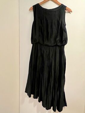 Ava & Aiden Gilt Elegant Plissé Pleated Blouson Dress
